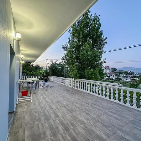 Lindja Djellit Apartment Sarande