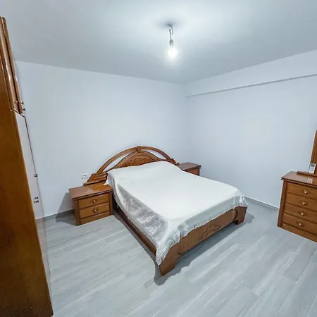 Lindja Djellit * Sarande